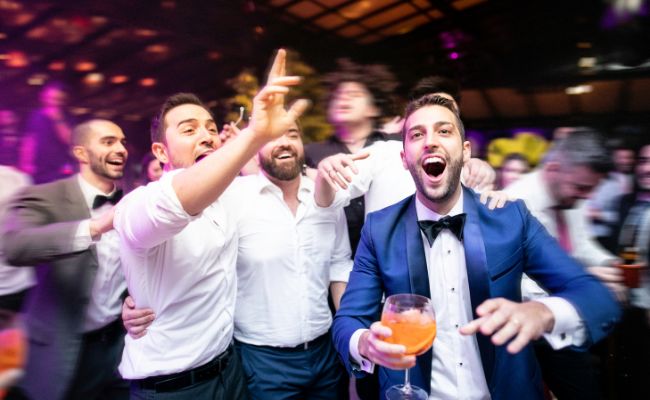 servicios exclusivos para bodas; concursos y juegos para bodas; servicios de lujo para bodas, juegos para invitados